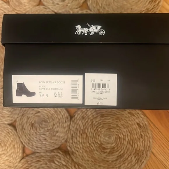 ✨Please read⭐️Coach Lory Leather Booties in Black-TWO DIFFERENT SIZESPLEASE READ - Picture 9 of 12